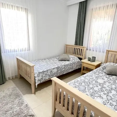 Tam Muestakil, Bahceli, Doga Manzarali, Villa, 3 1 Salon 빌라 Kızlanköy