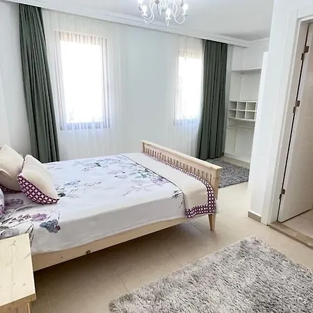 빌라 Tam Muestakil, Bahceli, Doga Manzarali, Villa, 3 1 Salon Kızlanköy